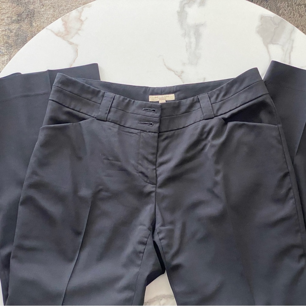 Burberry Women’s Pleated Pants/Trousers w/ Double Buttons. Front & back pockets